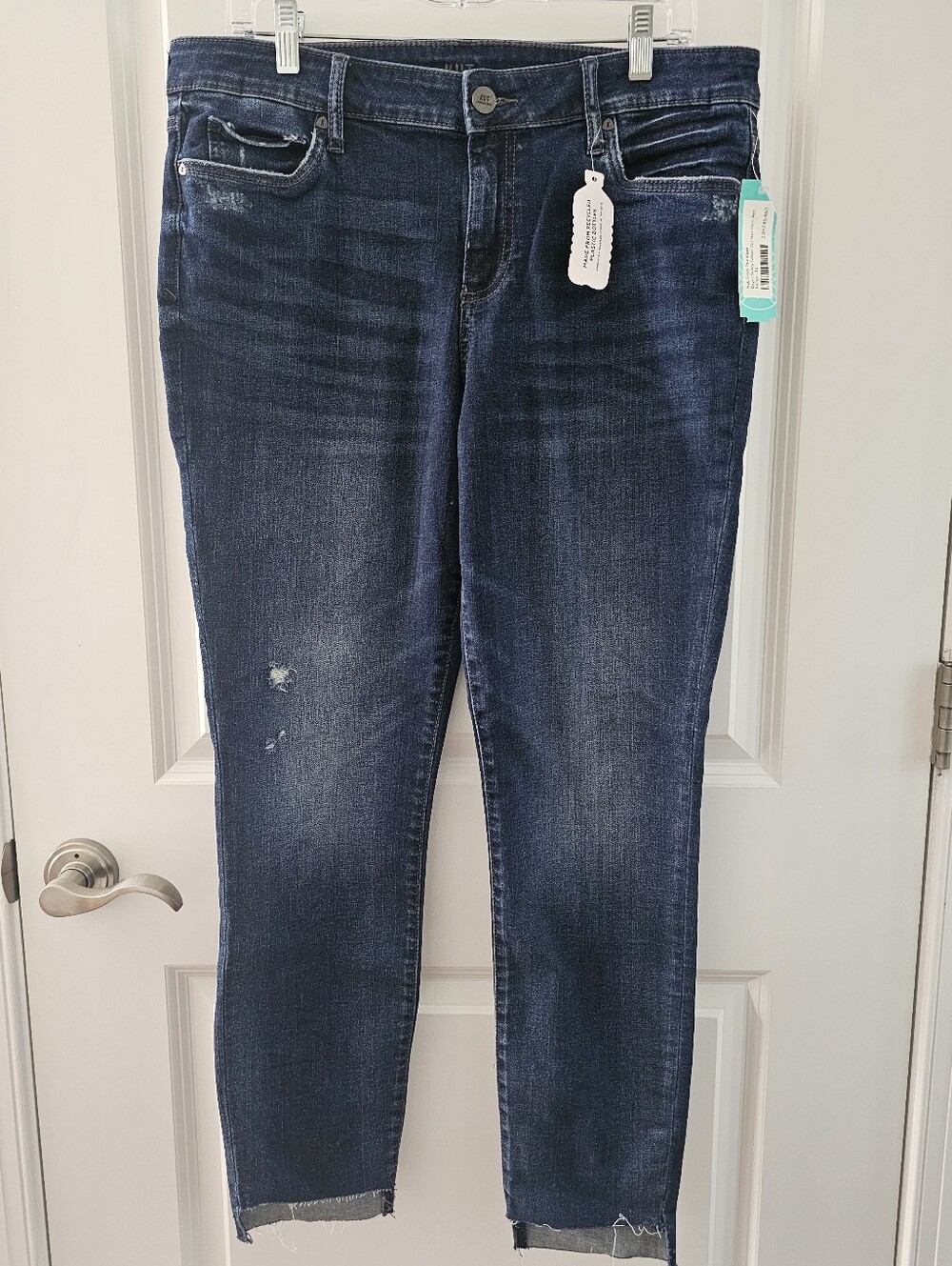 NWT KUT FROM THE KLOTH Womens Danya Skinny Scissor Cut Step Hem Jeans